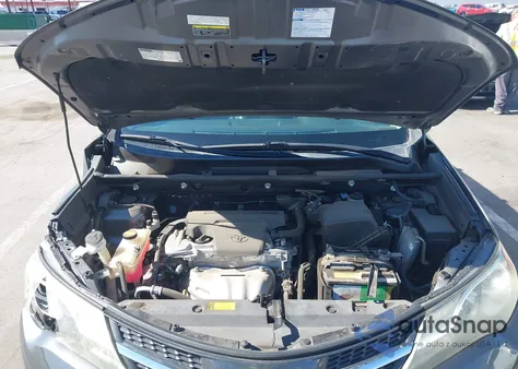 2015 Toyota Rav4 Limited z USA, uszkodzony, nr VIN 2T3YFREV7FW156146